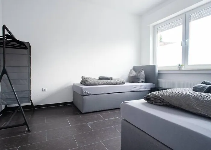 Modernes Grossraeumiges - Zwei Baeder *