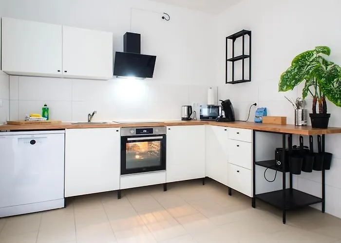 Modernes Grossraeumiges - Zwei Baeder