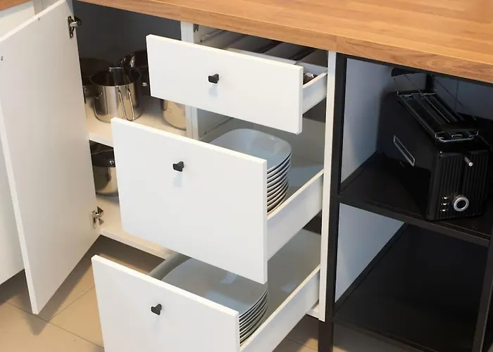 Modernes Grossraeumiges - Zwei Baeder Appartamento